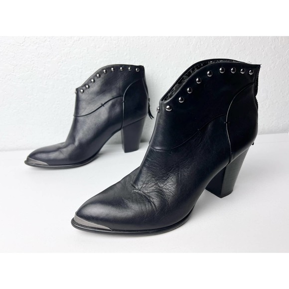 B Makowski studded boogie heels size 9 black silver leather QUINCY - Picture 1 of 8